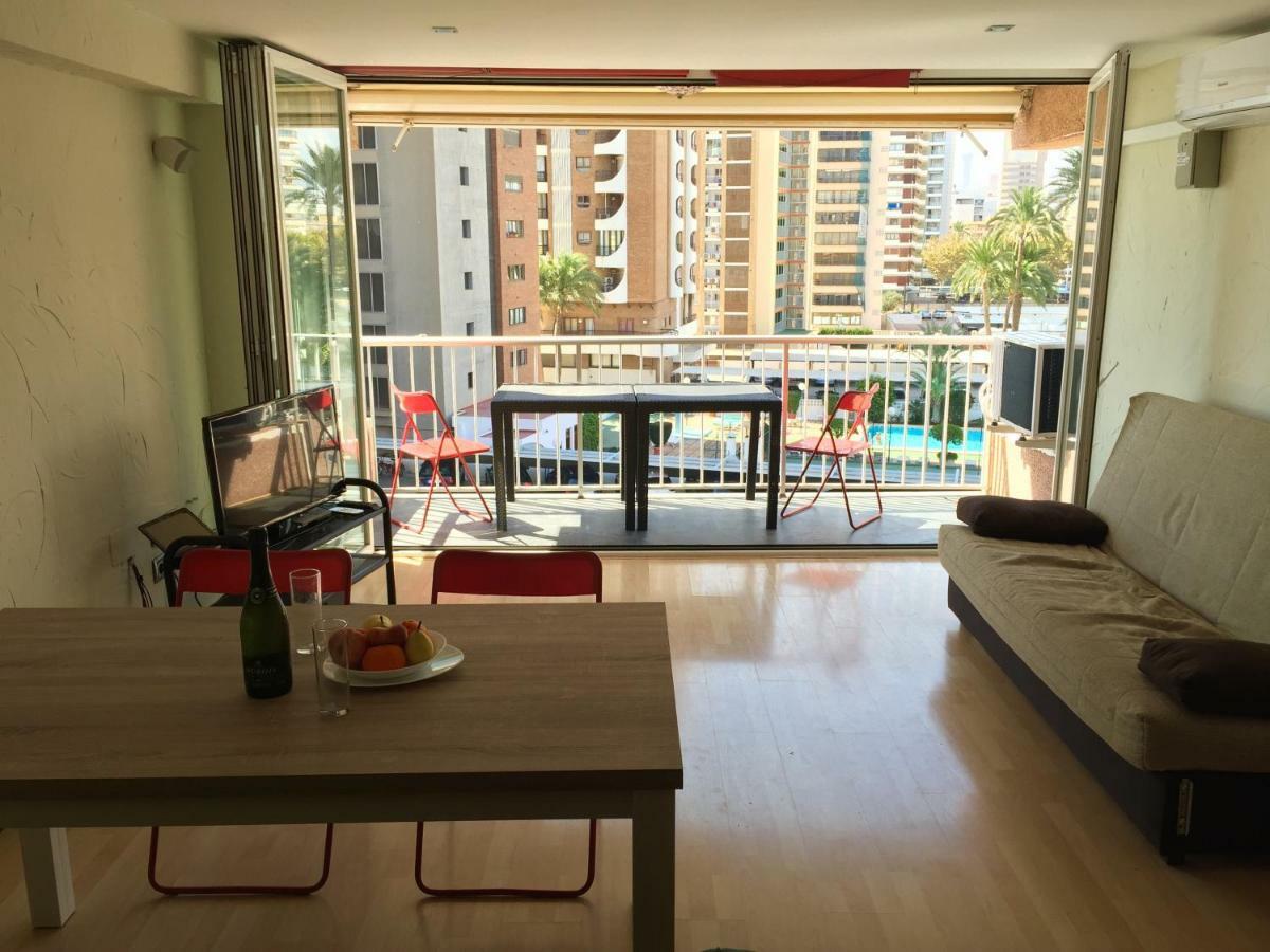 First Line Appartement *